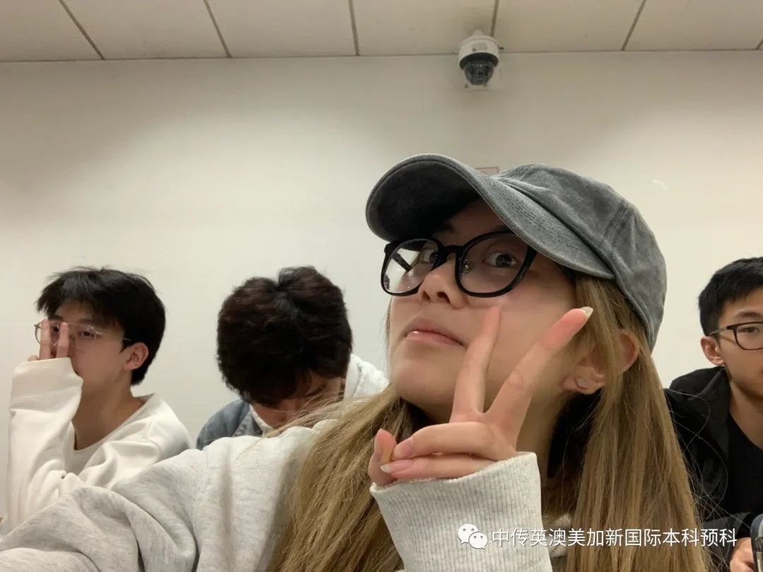 中传学姐说--熬过的夜，都变成了光，我去利兹读时尚！